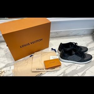 Louis Vuitton Rivoli in Eclipse color, size 9.5